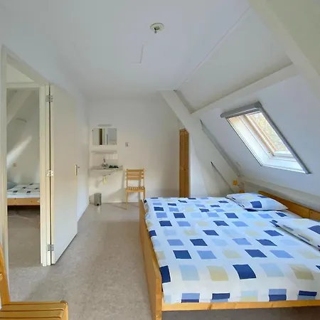 Near Beach, Cleaning Included Feriehus